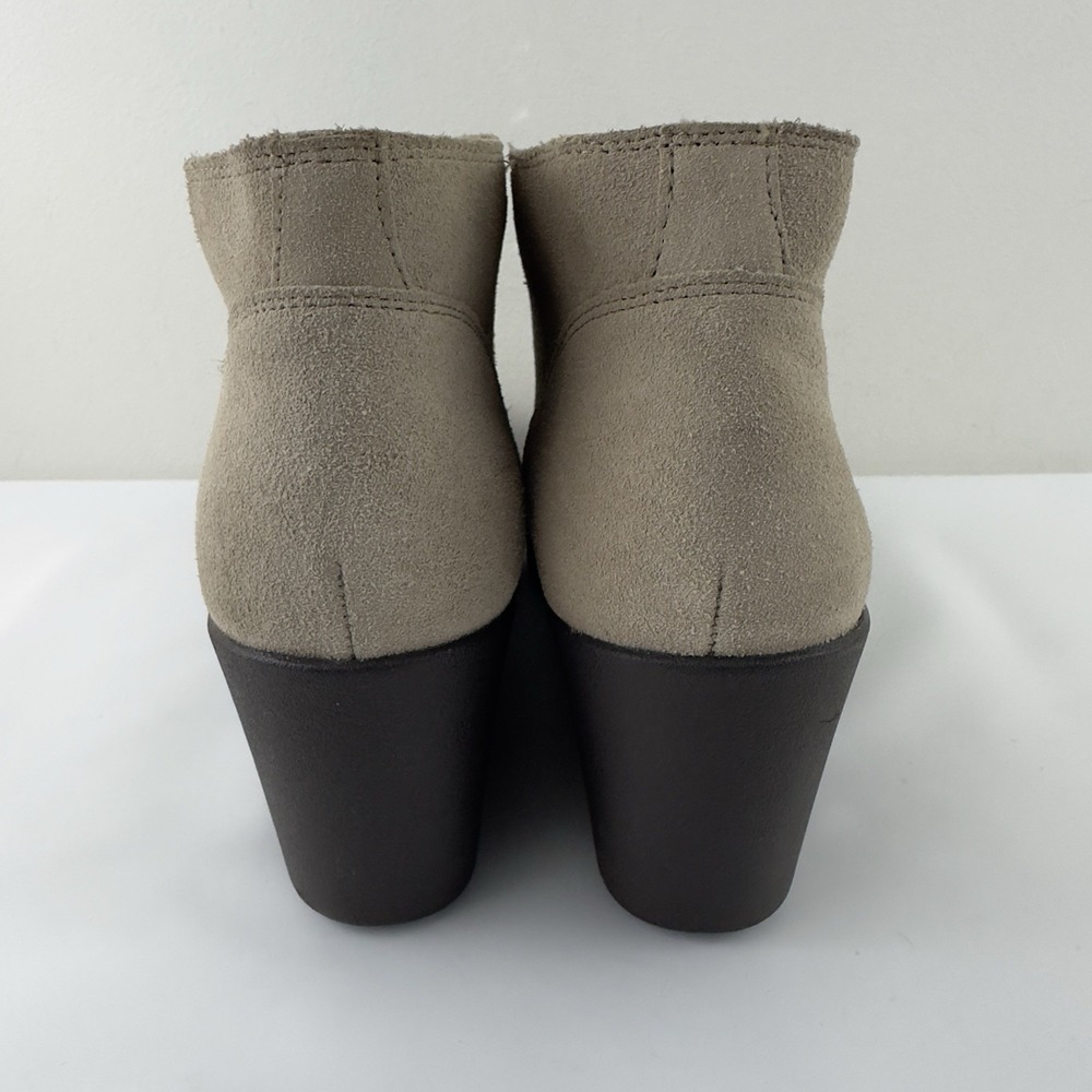 Crocs Women's Suede Wedge Ankle Boots Size 10 Taupe - Picture 3 of 11